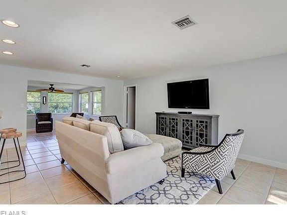 5th image of 275 Tropical Shore Way