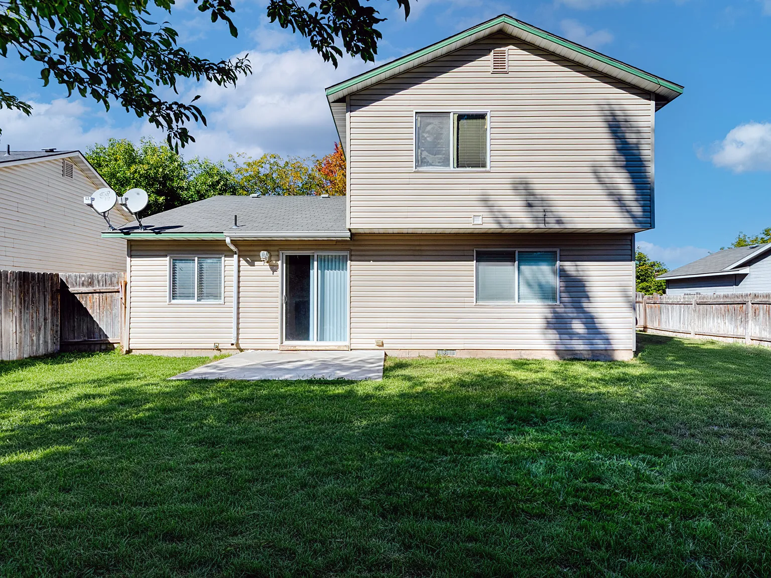 4 bed, 1568 sqft, $3,000 — Photo 2