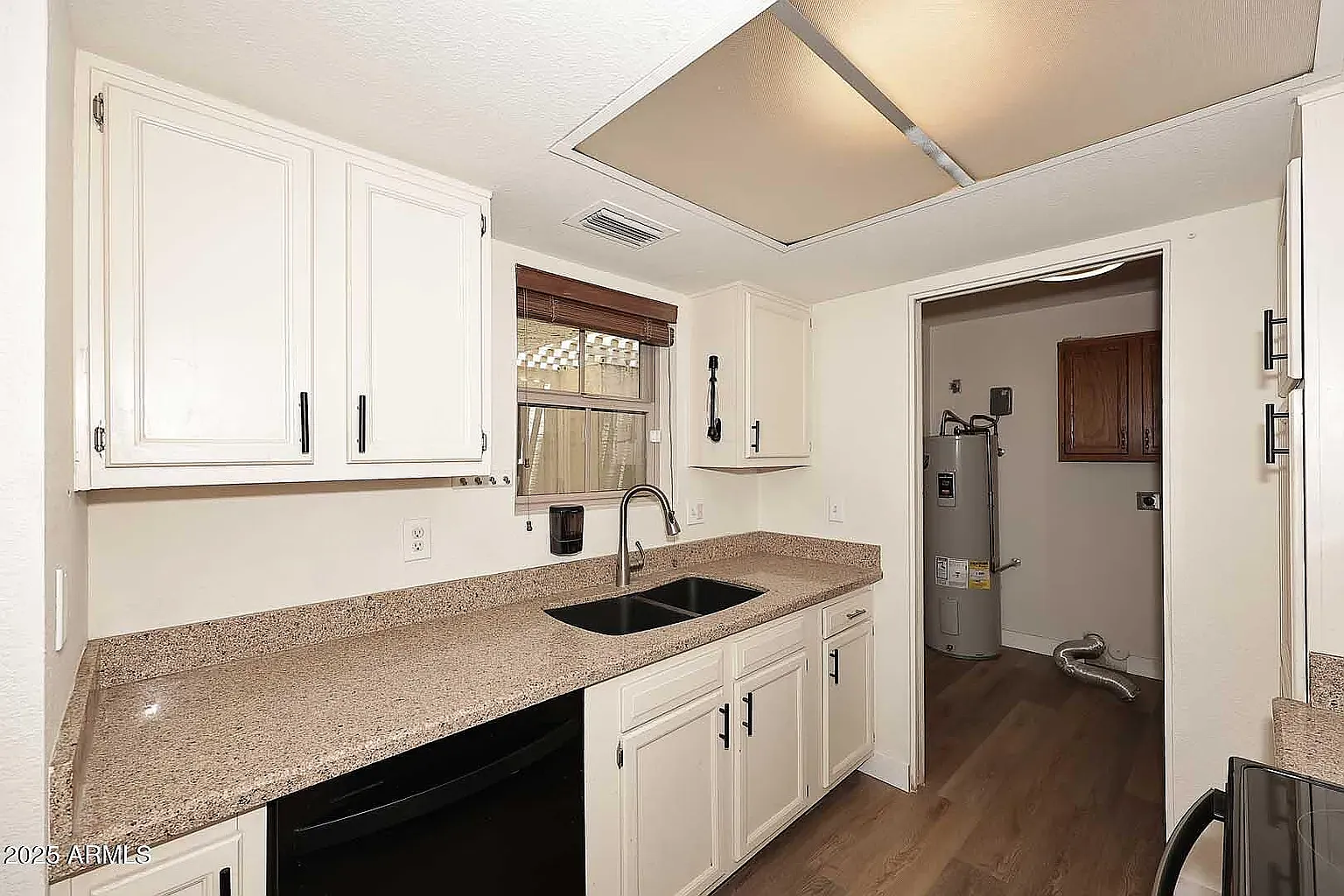 2 bed, 1108 sqft, $1,500 — Photo 4