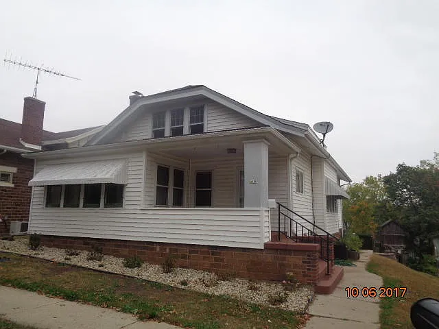 316 Lewis St photo 1