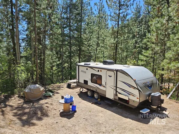 Point Ln, Cascade, ID 83611