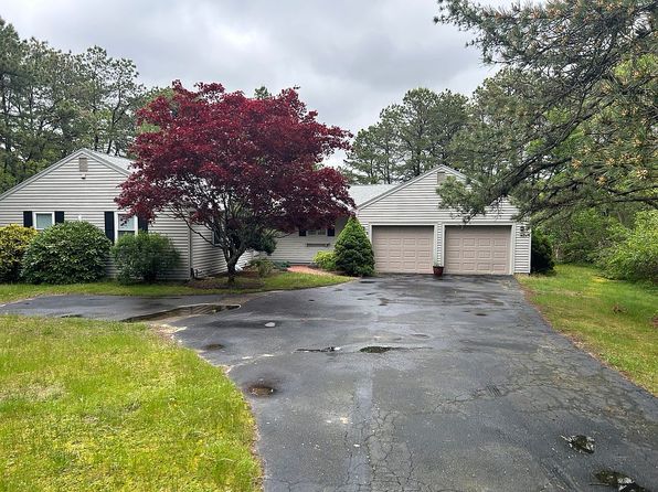 16 Mooring Cir