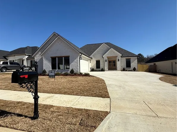 14007 Glen Park Ave, Northport, AL 35475