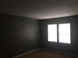 324 S 73rd Dr, Kansas City, KS 66111