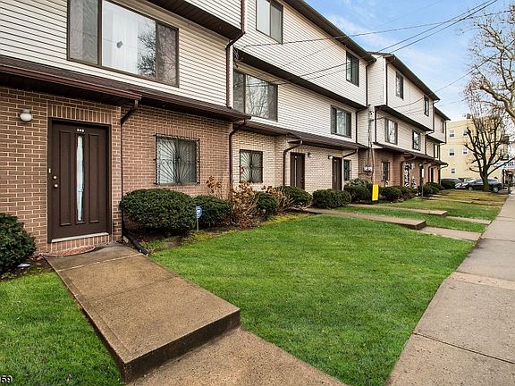 2nd image of 404-406 Chestnut St #10
