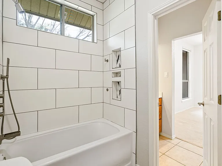 307 Echo Valley Dr — Photo 21