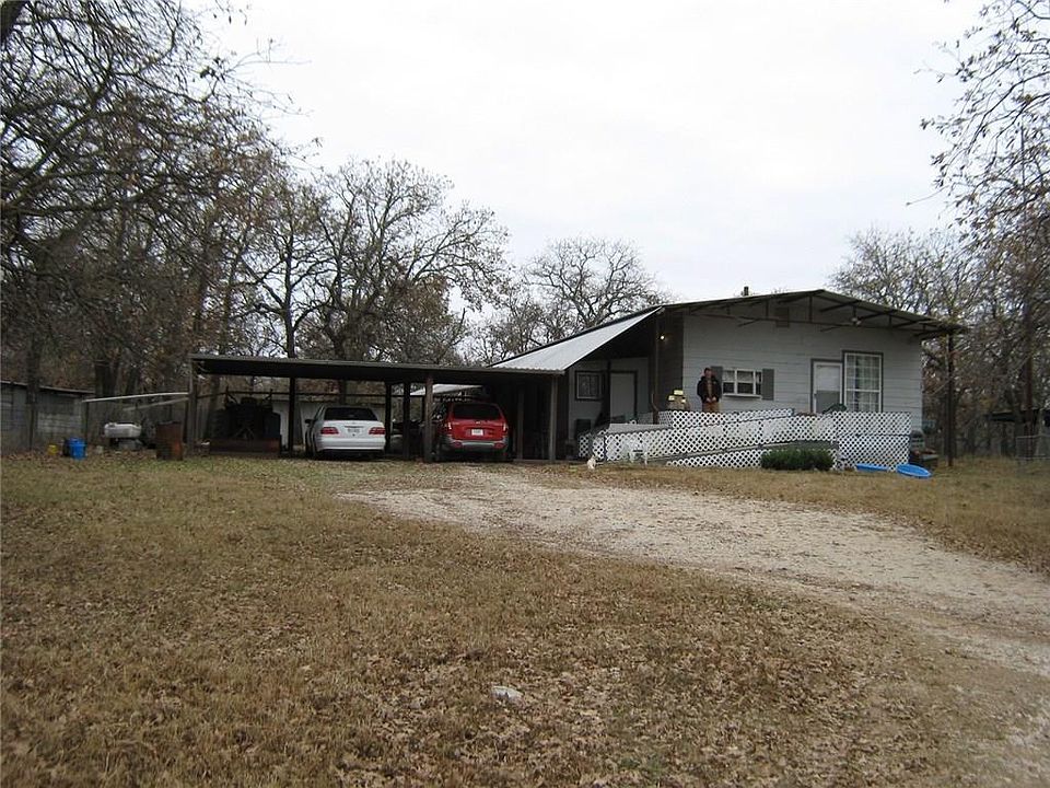 1st image of 325 Chapel Ln