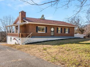 1525 Riverside Rd, Knoxville, TN 37914