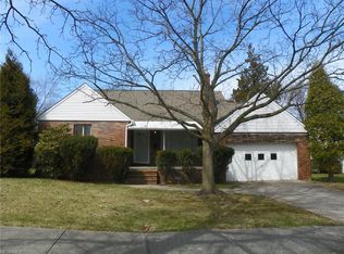 5840 Flower Dr, Parma Heights, OH 44130
