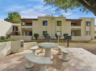 10444 N 69th St APT 214, Paradise Valley, AZ 85253