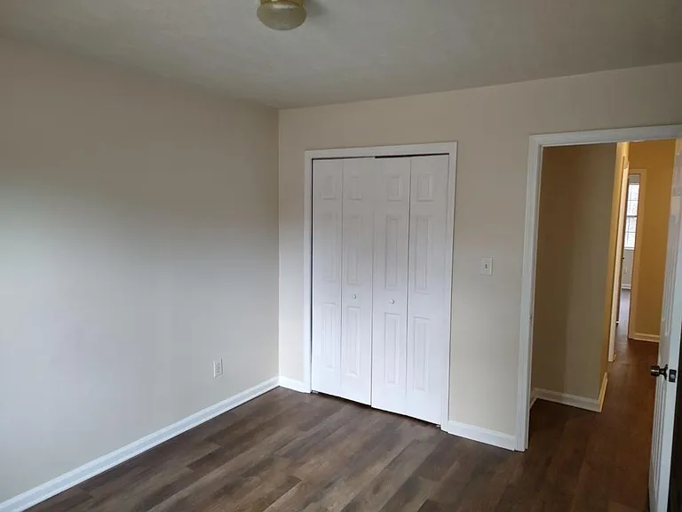 4957 N Redan Cir — Photo 11