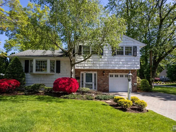 796 Martin Ave, Oradell, NJ 07649