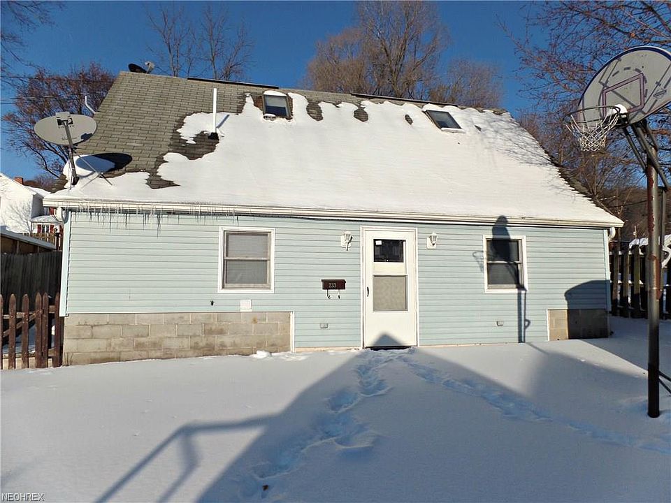 1st image of 90 Robinson Ct