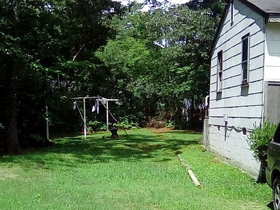 2nd image of 300/302 Vine St