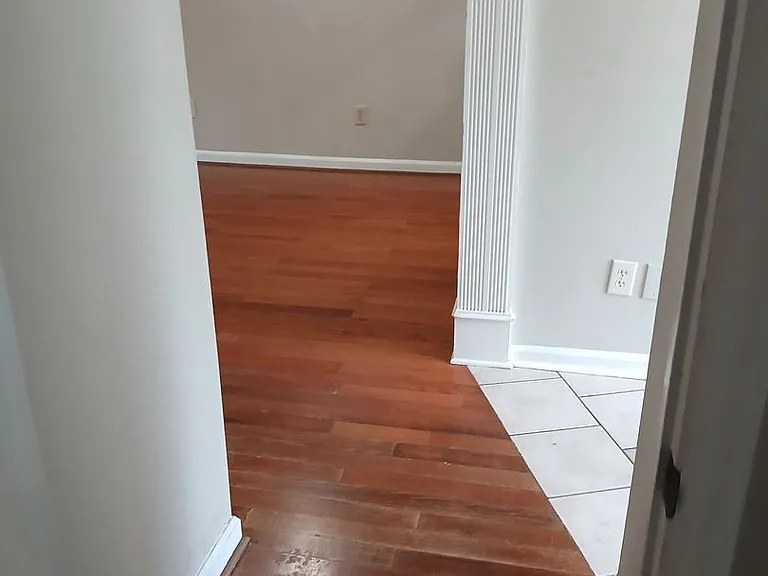 303 Kentucky Dr — Photo 18