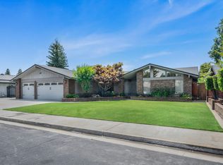 2168 Vartikian Ave, Clovis, CA 93611