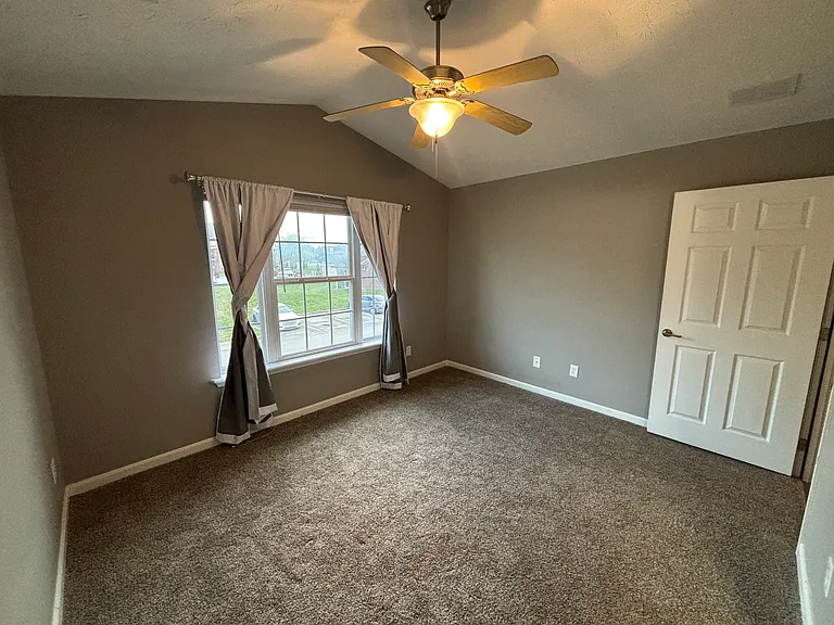 9400 Clubview Dr #201 — Photo 16