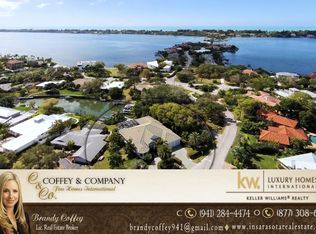 1730 Caribbean Dr, Sarasota, FL 34231