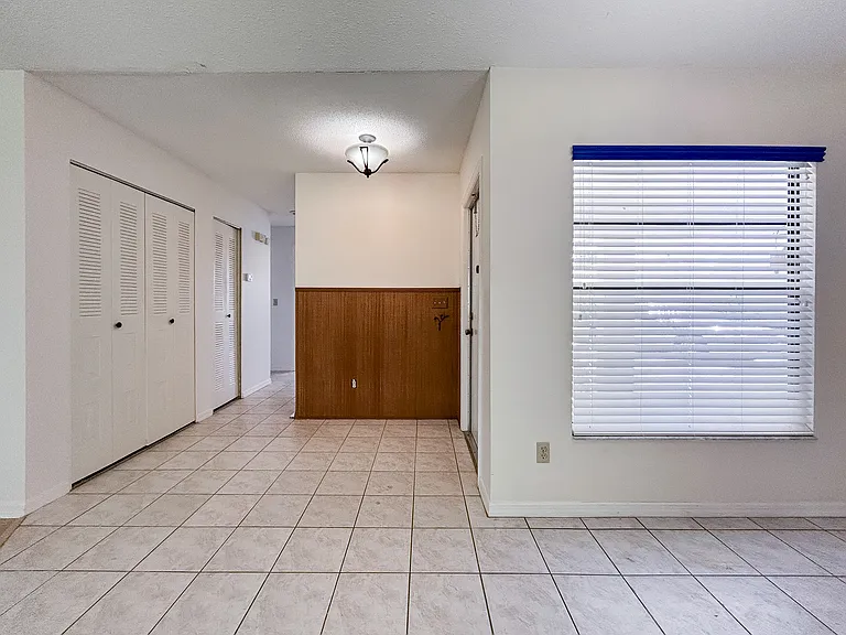 1750 Atrium Dr — Photo 8