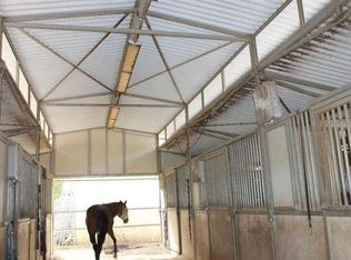 9440 La Tuna Canyon Rd, Sun Valley, CA 91352