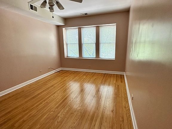4th image of 2551 N Laramie Ave APT 2N
