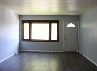 702 E Turnpike Ave, Bismarck, ND 58501