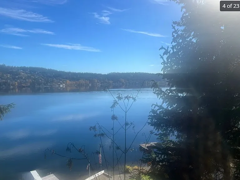 1820 W Lake Sammamish Pkwy NE — Photo 3