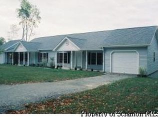 987 Waterford Rd, Dalton, PA 18414