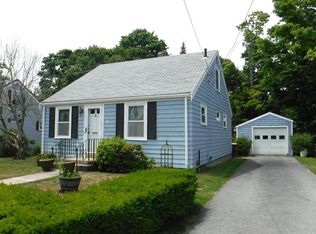 19 Crescent Rd, Weymouth, MA 02191