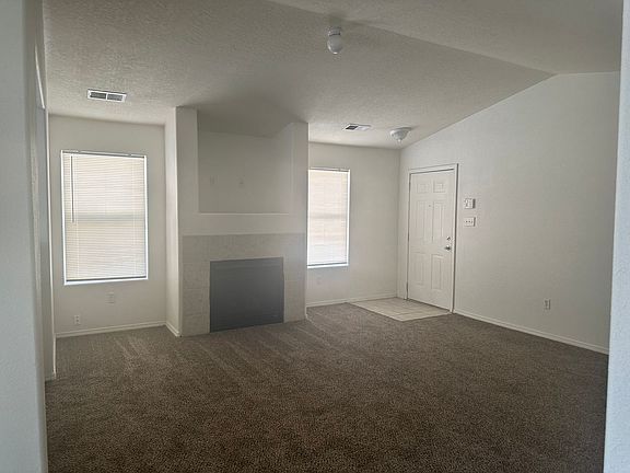 5th image of 2767 Jesse James Dr SW
