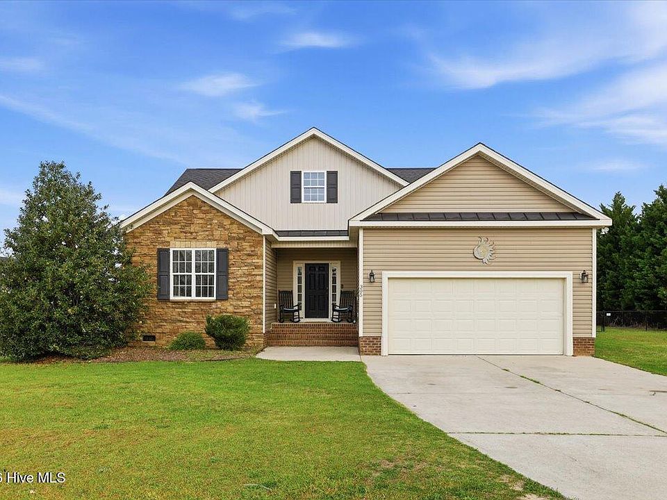 1st image of 305 Wakefield Drive