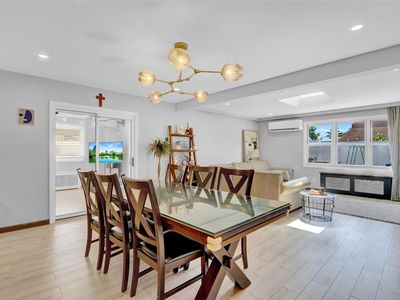 206 Friends Lane, Westbury, NY, 11590