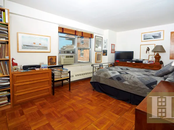 570 Grand Street image 1 of 5