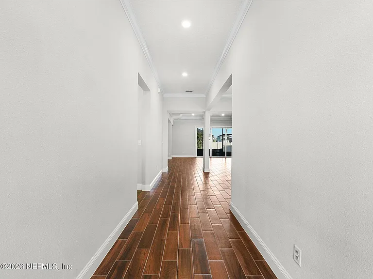 13461 Nogal Ln — Photo 2