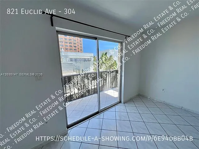 821 Euclid Ave #304 — Photo 10