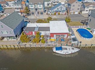 242 Evergreen Dr, Bayville, NJ 08721