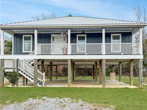 10501 Pin Oak Dr, Biloxi, MS 39532