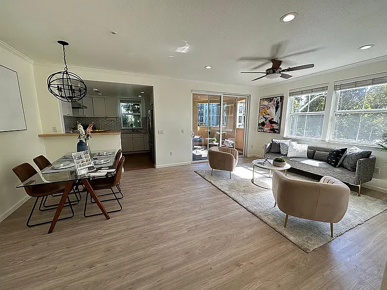 3 bed, 1407 sqft, $4,088 — Photo 3