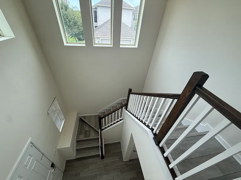 1337 Silver Moon Ln — Photo 18