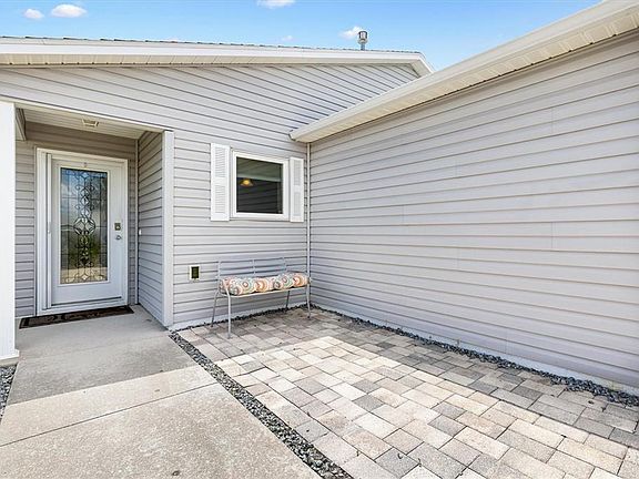 2nd image of 470 Oboe Way