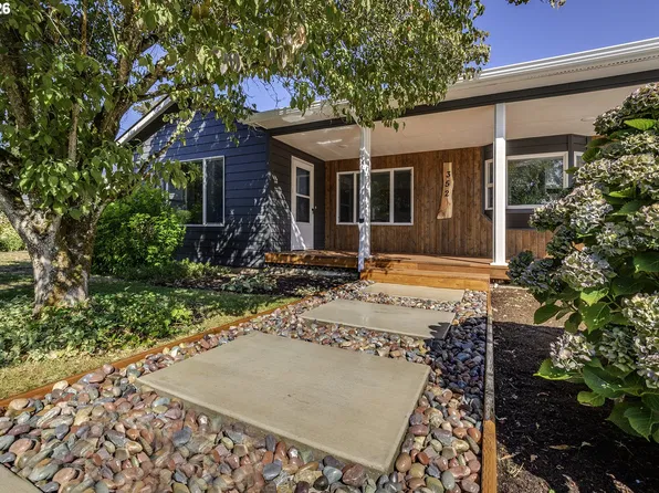 352 SW 6th Ave, Canby, OR 97013