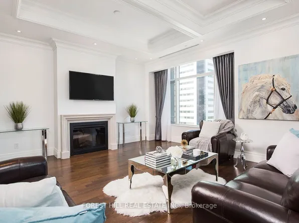 311 Bay St #4601, Toronto, ON M5H 4G5