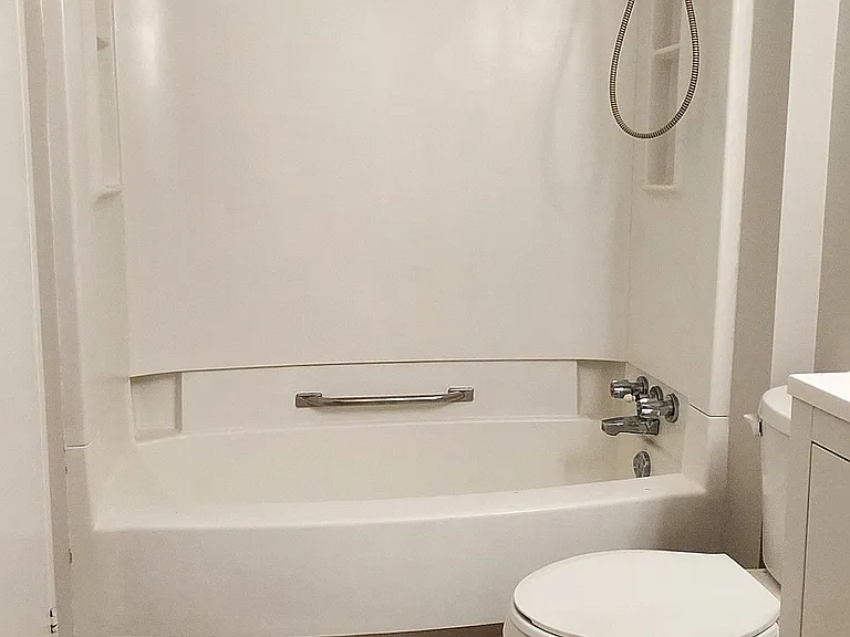 421 Fairview Dr #501 — Photo 21