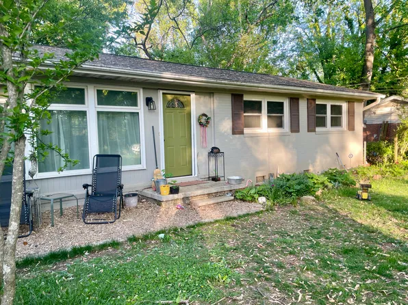 62 Pleasant Ridge Dr, Asheville, NC 28805