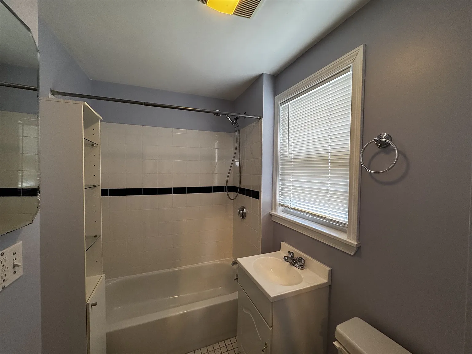 1 bed, 550 sqft, $2,200 — Photo 4