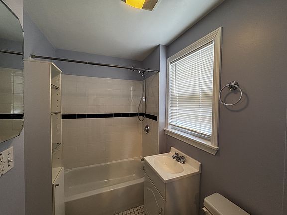4th image of 57 Summer St #3
