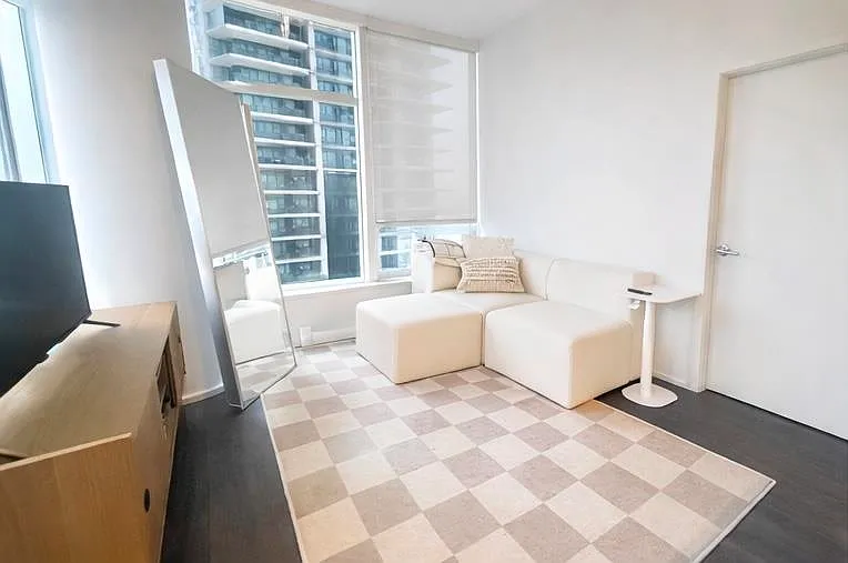 2 bed, 872 sqft, $3,050 — Photo 4