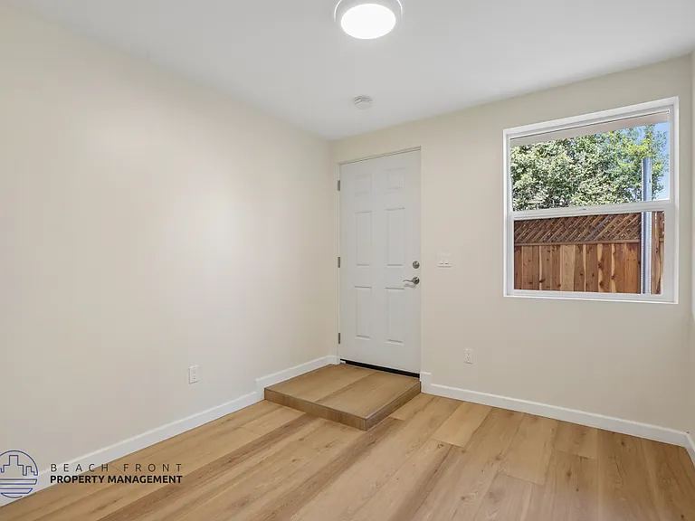 1475 Pine Ave. — Photo 15