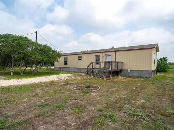 1042 W Young, Aransas Pass, TX 78336