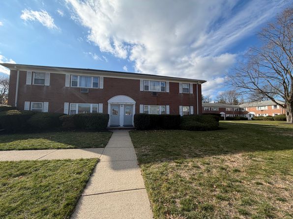 45 Manchester Ct #45